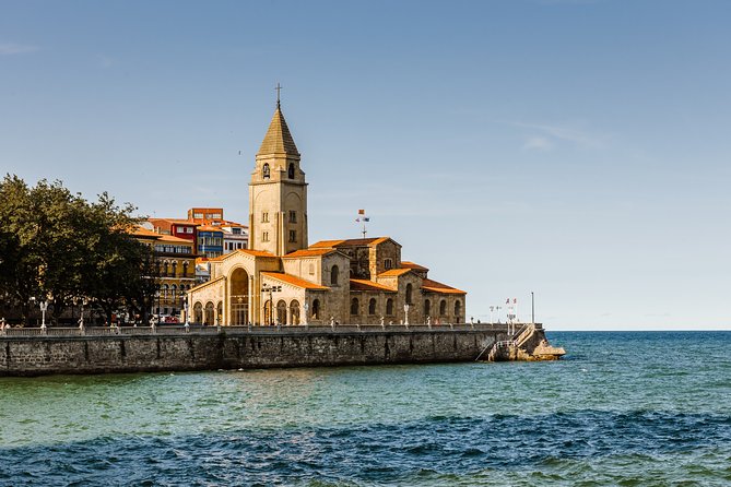 Classic Romantic Walking Tour in Gijon - End Point Highlights