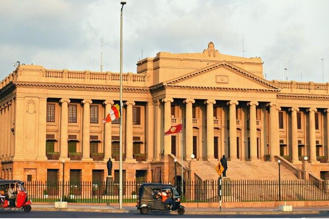 COLOMBO CiTY TOUR WITH YOUR OWN PLANS & PROFESSIONAL DRIVER - Additional Tour Information
