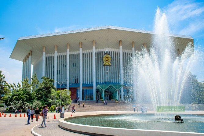 Colombo Social and Political Walk - Tour Highlights and Inclusions