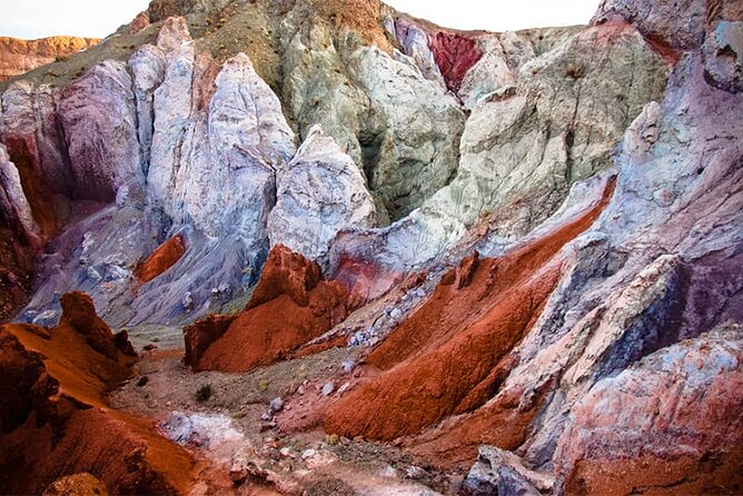 Colorful Trails: Rainbow Valley - Itinerary Details