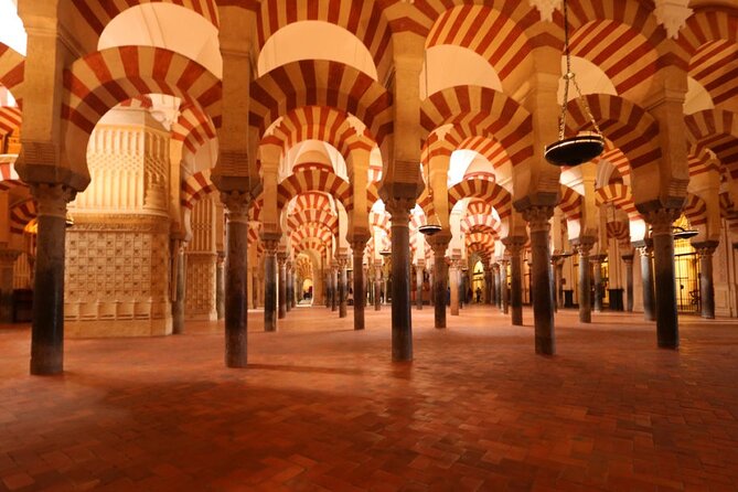 Cordobas Love Story Tour - Love Stories Explored