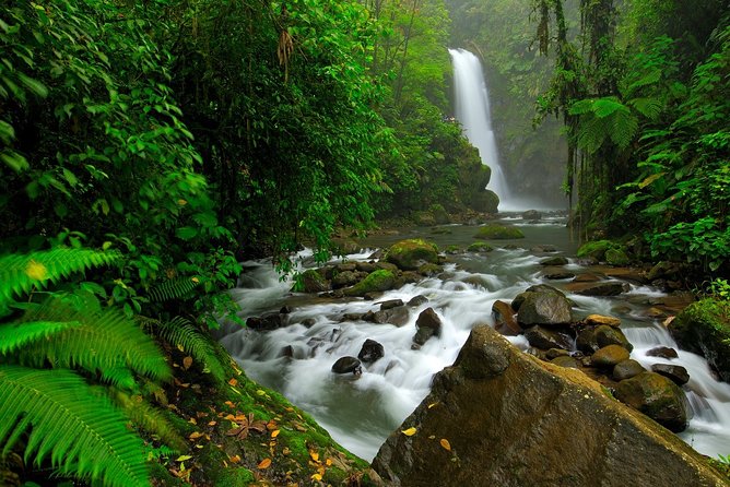 Costa Rica Highlights 8D/7N Vacation Package - Included Meals and Services