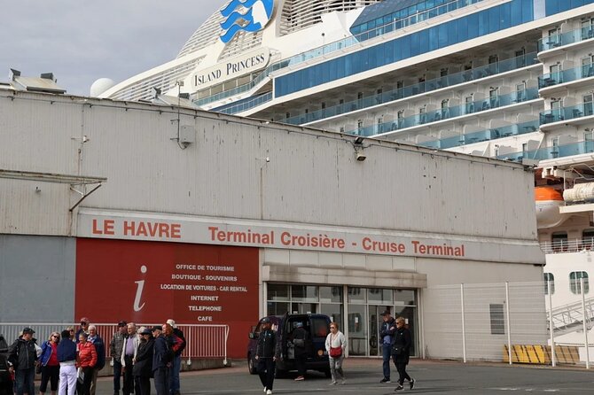 Cruise Line: Shuttle to and From Le Havre City Center - Location and Amenities
