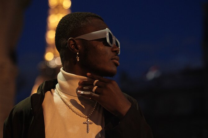 Curated Natural Wine Tasting and Cinematic Eiffel Photoshoot - Captivating Eiffel Tower Moments