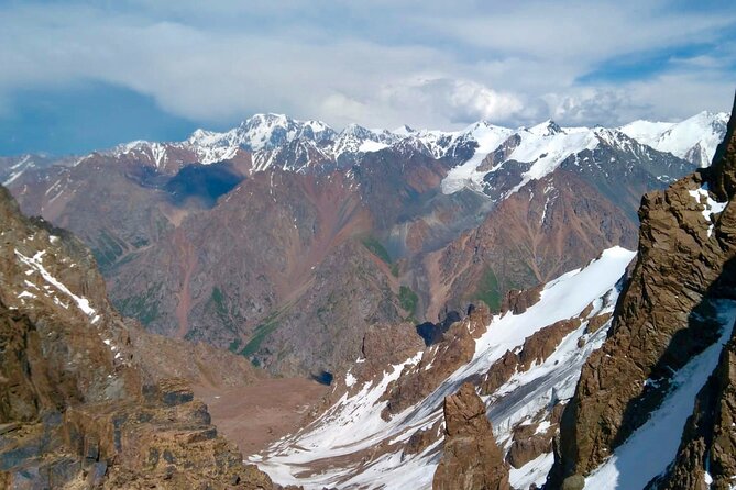 Day Hiking to Bogdanovich Glacier - Trail Overview