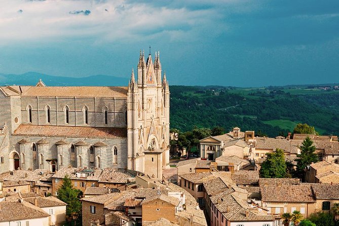Day Trip: Orvieto And Civita Di Bagnoregio Private Tour + Wine Tour With Lunch - Itinerary Overview