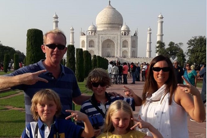 Day Trip to Agra (Guided Sightseeing Tour) - Pickup and Meeting Details