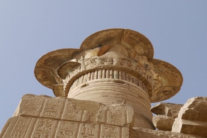 Deir El Medina, Habu Temple Shared Tour From Luxor With Lunch - Meeting and Pickup Information