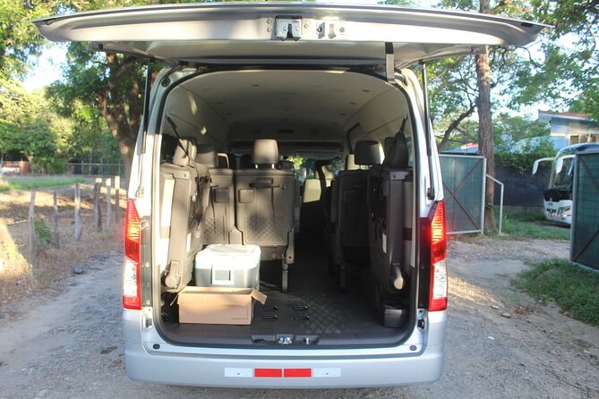 Deluxe Liberia Airport Transfer to Hotels in Guanacaste Area - Meeting and Pickup Information