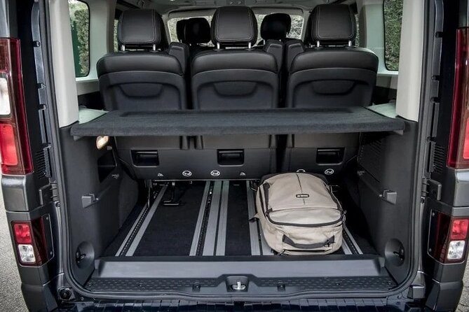 Departure Private Transfer From Sassari City to Alghero Airport AHO by Minivan - Vehicle Information