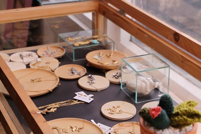 Design and Crafts Shopping Tour in Bogotá - Pickup and Transportation Details