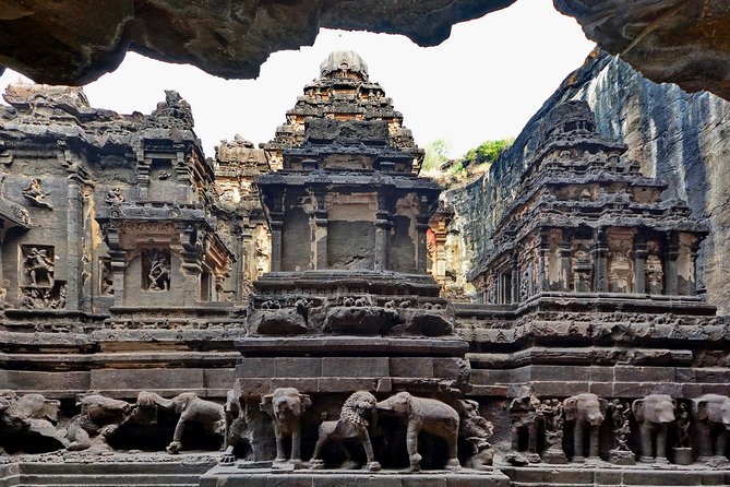 Discover Ajanta & Ellora Caves in 02 Days From Aurangabad