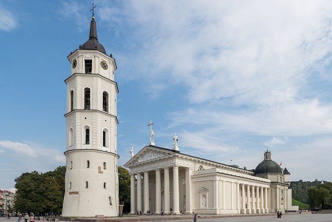 Discover Vilnius: Self-Guided Audio Tour - Meeting and End Point Details