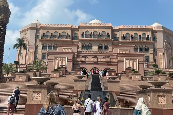 Dubai and Abu Dhabi 03 Days Tour Transportation Package