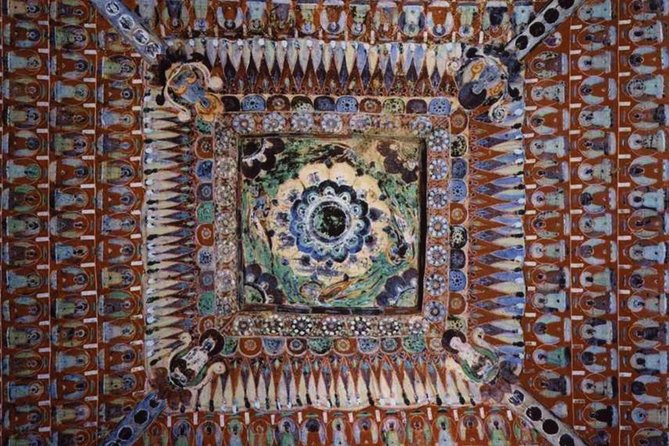 Dunhuang Highlight Tour:Visit the Mogao Grottoes and Plus 3 Special Caves