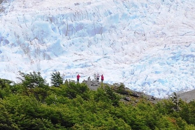 El Chalten Full Day to Lago Del Desierto & Glaciar Vespignani - Pickup Details