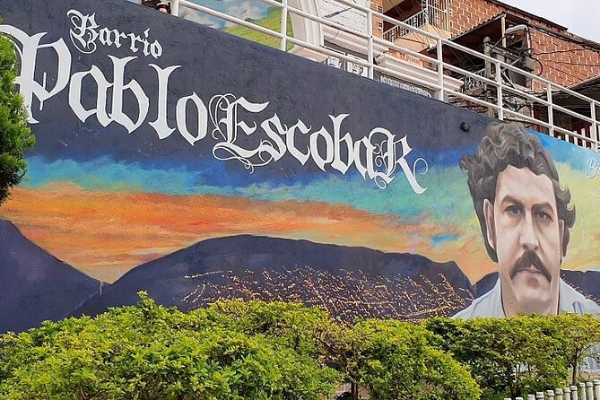 EL PATRON Pablo Escobar Life and History Private Tour From MedELlin - Tour Inclusions