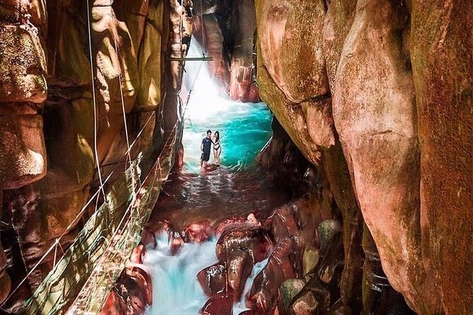 El Santuario Waterfall Hike - Location and Meeting Point