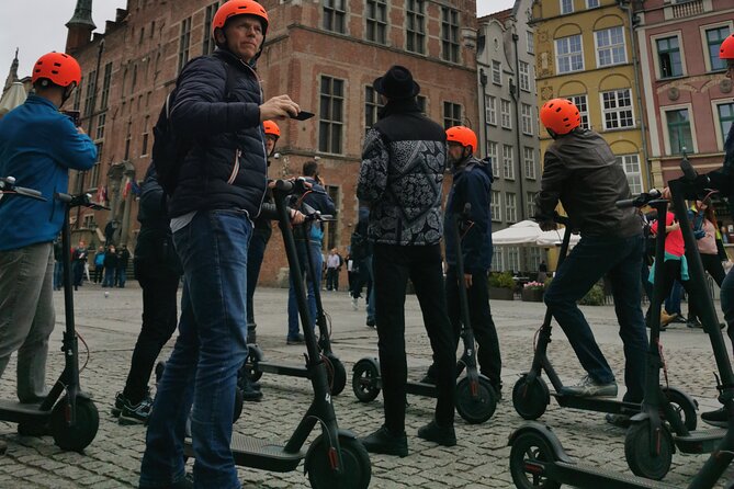 Electric Scooter Tour: Full Tour (Old Town + Shipyard) - 2,5-Hour - Tour Overview
