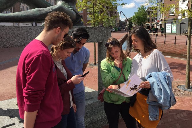 Exciting Murder Mystery - Interactive City Walk in Hamburg - Remote Guidance and Materials