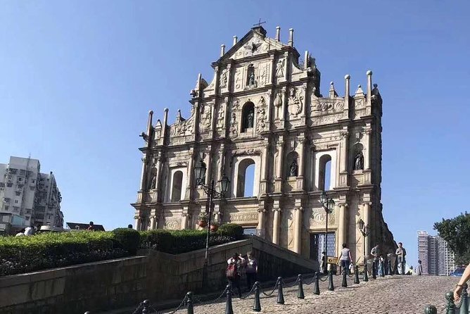 Exclusive Transfer Private Car Service From Hong Kong to Macau