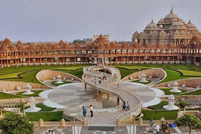 Experience Spiritual Culture in Delhi With a Local - a Unique 2 Hrs Walking Tour - Tour Overview