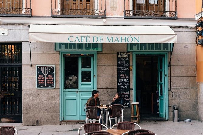 Explore Malasaña With A Local - Meeting and Pickup Information