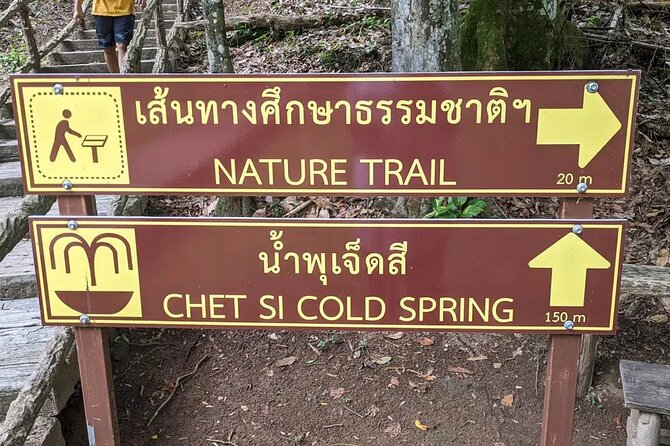 Explore Sticky Waterfall and Chet Si Fountain National Park