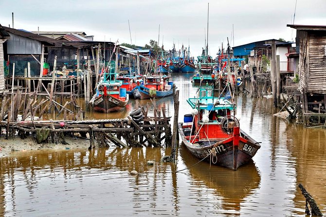 Fireflies Tour and Batu Cave Visit With Boat Ride and Seafood Dinner - Itinerary Details