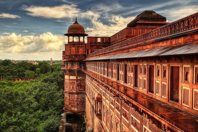 From Agra: All-Inclusive Taj Mahal Sunrise & Agra Fort Tour