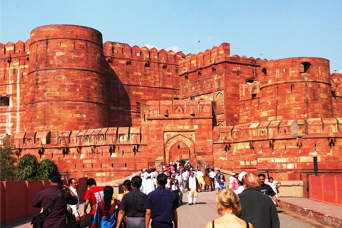 From Delhi: Private Day Trip to Taj Mahal With Car & Guide - Pickup Details