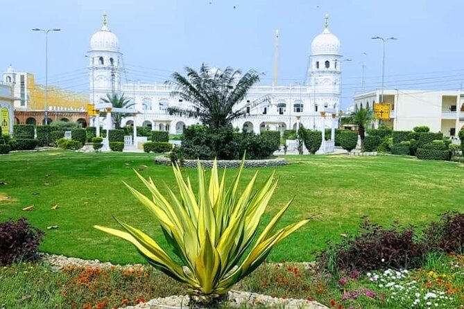 From Lahore: Nankana Sahib Gurdwara Janam Asthan Pilgrimage Day Trip - Itinerary Highlights