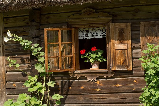 From Vilnius: Day Tour to Rumsiskes, Kaunas and Panemune Castles