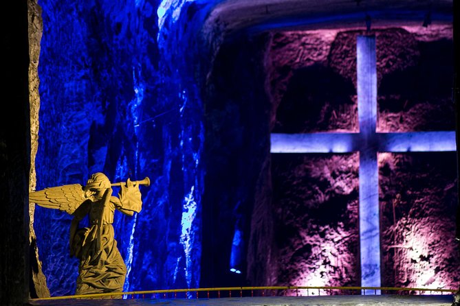 Full-Day City Tour With Monserrate and the Underground Salt Cathedral - Pickup Points and Logistics