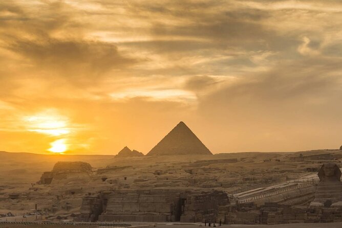 Full Day Guided Bus Tour To Giza Pyramids From Makadi - Tour Details