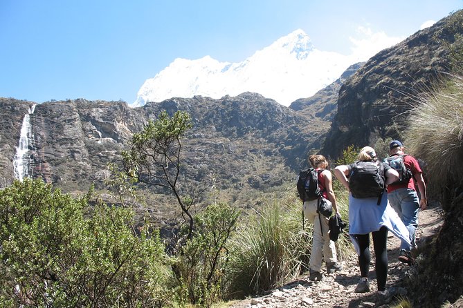 Full-Day Hike to Lake 69 in the Cordillera Blanca From Huaraz, Peru - What to Expect on the Trail