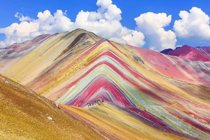 Full Day: Trek to Rainbow Mountain From Cusco - Itinerary Details