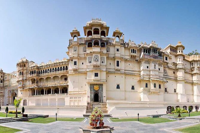 Full Day Udaipur Sightseeing and Heritage Walk With Guide - Sightseeing Locations