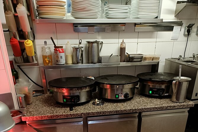 Galettes and Crêpes Cooking Class With Host Table Diner - Sample Menu