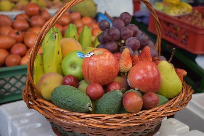 Gastronomic Tour: Test Your Senses