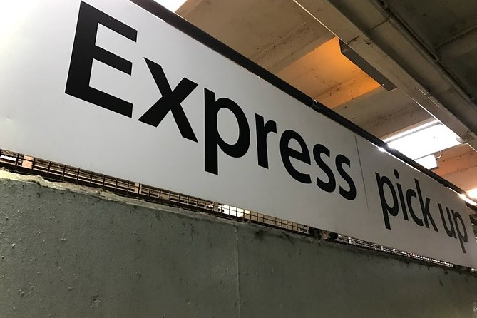 Gatwick Airport Private Transfers To/From London (Postcode WC1 to Wc2) - Price and Availability