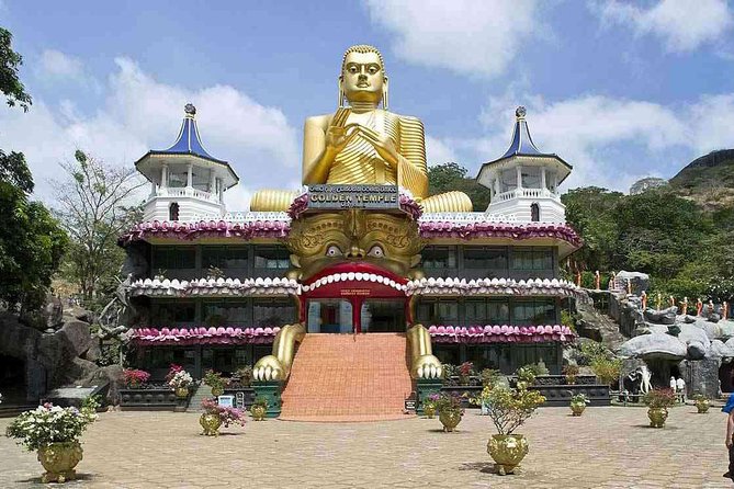 Golden Beach Negombo to Lion Rock Sigiriya Hiking - Overview
