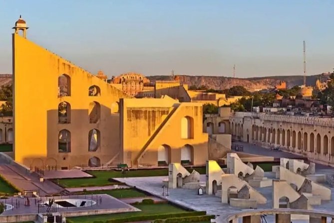 Golden Triangle - 5 Days Private Tour by Holymont Tours - Accommodation Details