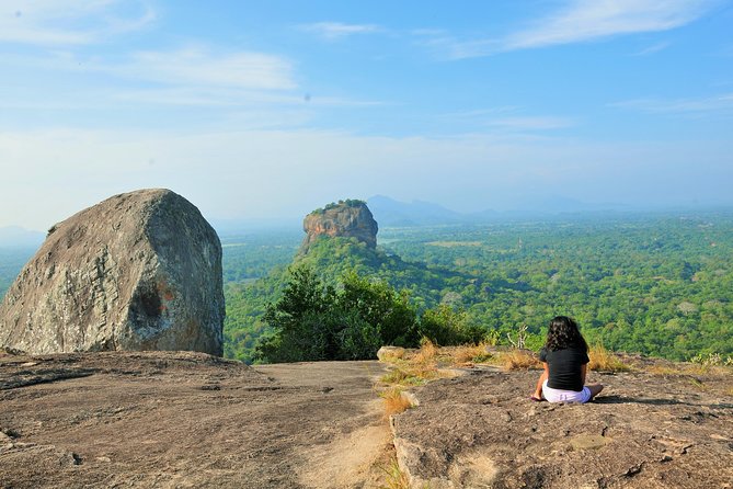 Guided Hike & Picnic With an Amazing View on Pidurangala Rock - Location and Snack Details