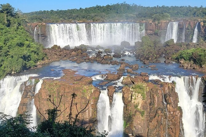 Guided Tour Iguaçu Falls-Brazil and Parque Das Aves - Iguaçu Falls Experience