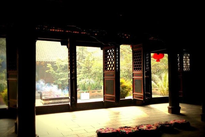 Half Day City Walk to Experience Chinese Taoism and Tibetan Culture - Meeting Point and Start Time