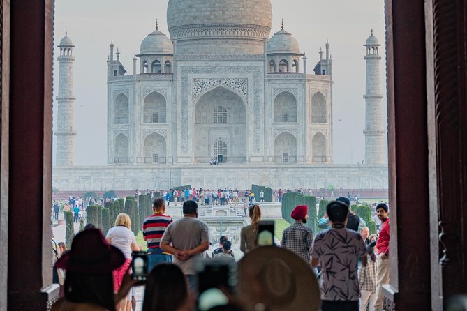 Half Day Tour of Tajmahal Inluding Transport, Lunch and Entrances - Pricing and Booking Options