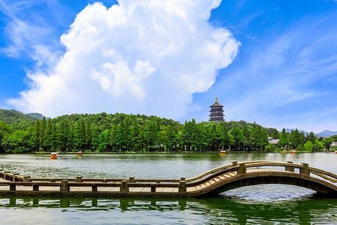 Hangzhou Xiaoshan Airport to Shanghai City One Way Private Transfer