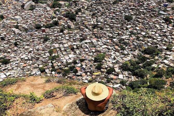 Hike Two Brothers Hill and Vidigal Favela (Shared Group) - Inclusions of the Tour