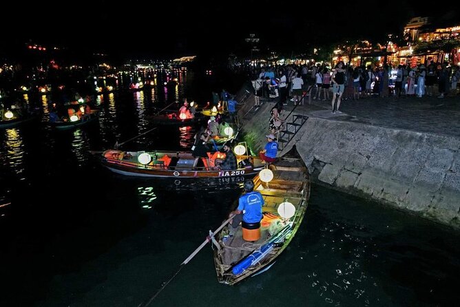 Hoai River Boat Trip by Night With Release Lantern - Meeting Point Details